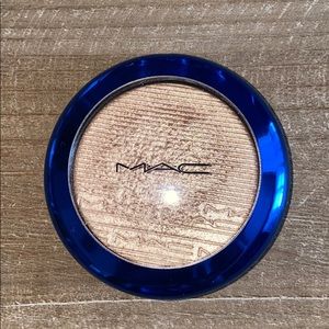 Mac Oh, Darling Highlight